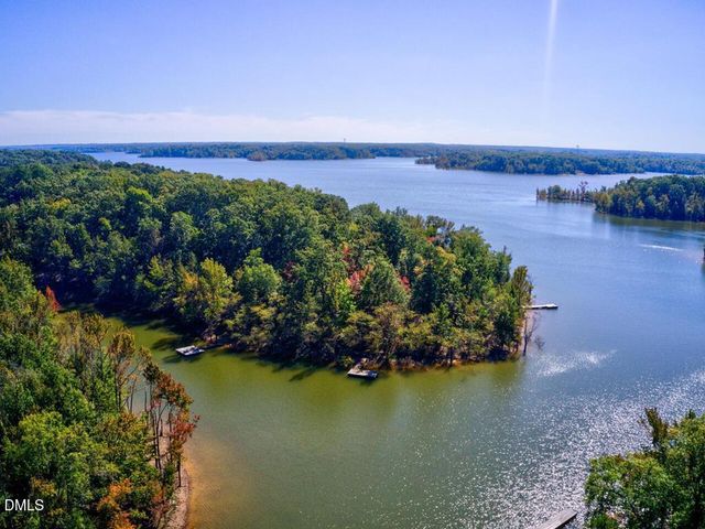 1130 Lakepoint Drive, Clarksville, VA 23927