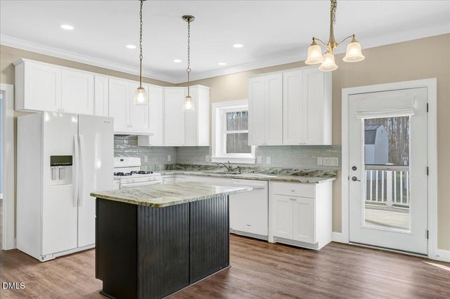 1130 Lakepoint Drive, Clarksville, VA 23927