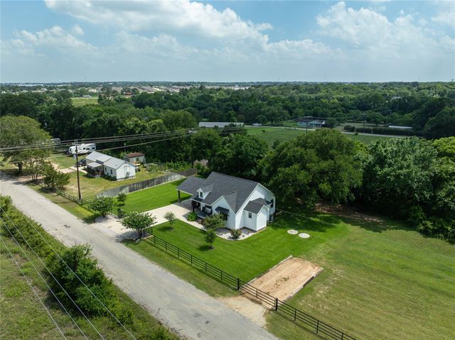 2021 Strangmeier Road, Brenham, TX 77833