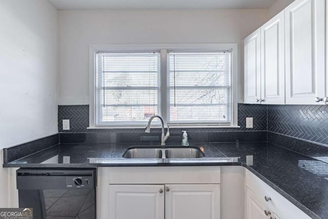 3723 Glenwood Road, Decatur, GA 30032