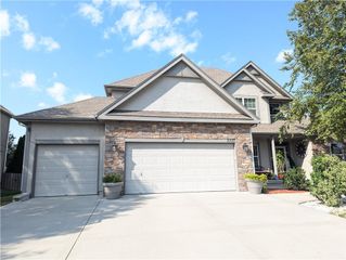 5700 NW 92nd Terrace, Kansas City, MO 64154