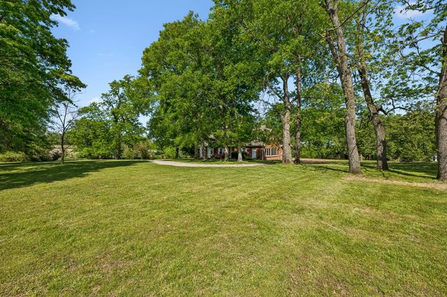 1019 Hilton Ln, Castalian Springs, TN 37031