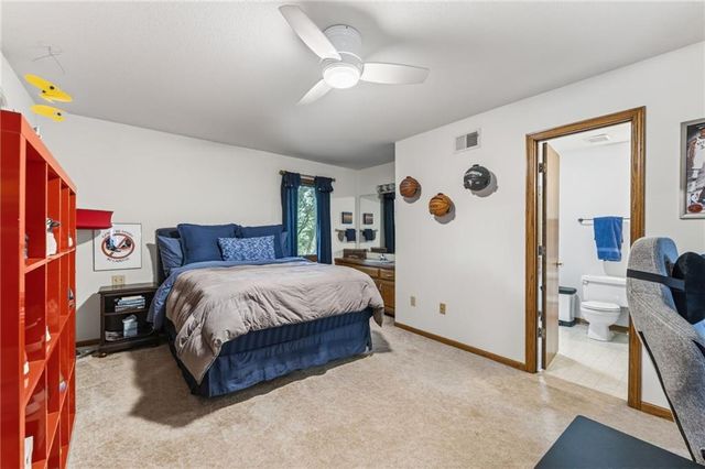7608 NW Roberts Road, Weatherby Lake, MO 64152