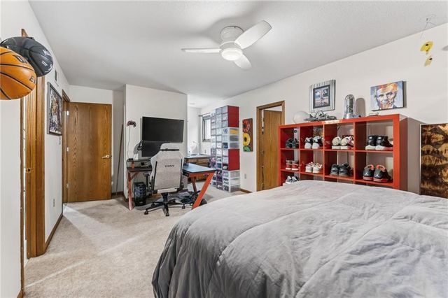 7608 NW Roberts Road, Weatherby Lake, MO 64152