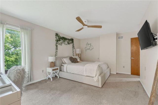 7608 NW Roberts Road, Weatherby Lake, MO 64152