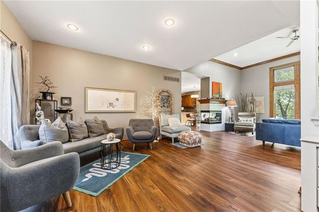 7608 NW Roberts Road, Weatherby Lake, MO 64152