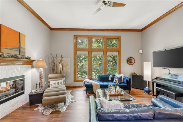 7608 NW Roberts Road, Weatherby Lake, MO 64152