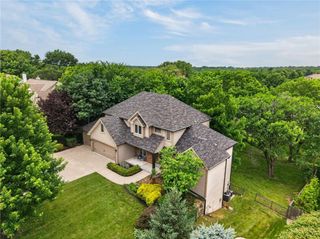 7608 NW Roberts Road, Weatherby Lake, MO 64152