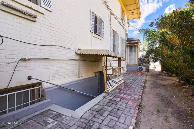 1207 E RIO GRANDE Avenue, El Paso, TX 79902