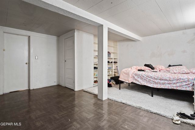1207 E RIO GRANDE Avenue, El Paso, TX 79902