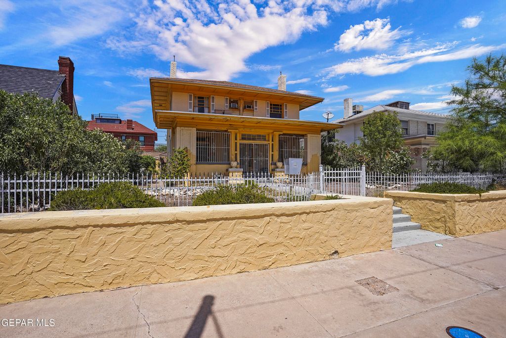 1207 E RIO GRANDE Avenue, El Paso, TX 79902