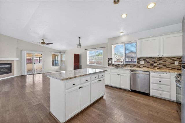 2437 N Tracy Avenue, Fresno, CA 93722