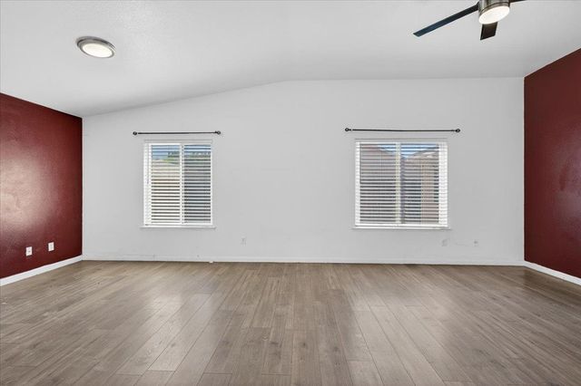 2437 N Tracy Avenue, Fresno, CA 93722
