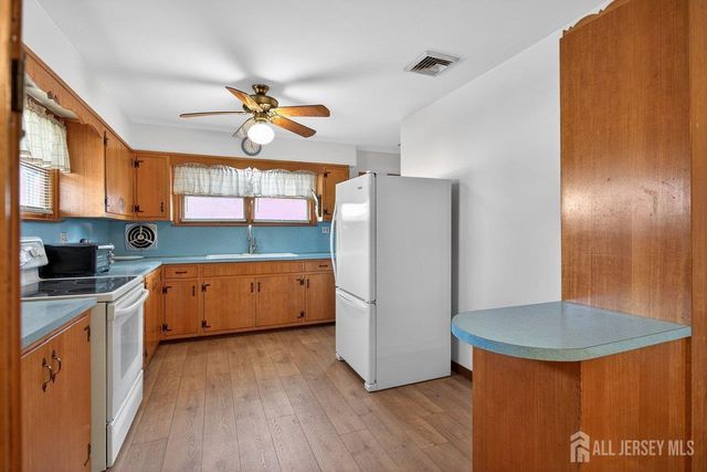 595 Jacques Street, Perth Amboy, NJ 08861