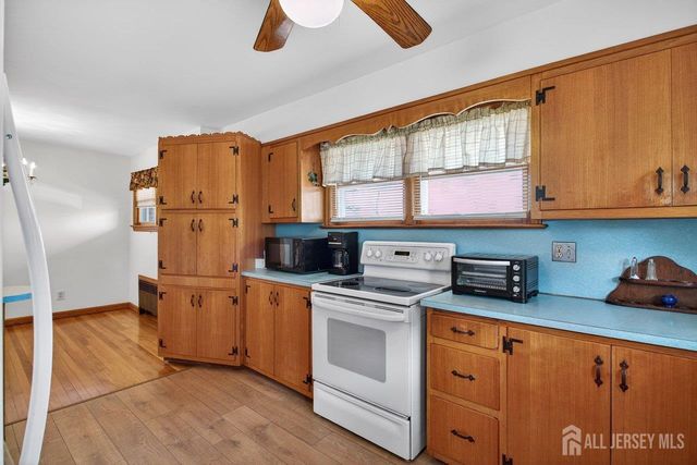 595 Jacques Street, Perth Amboy, NJ 08861