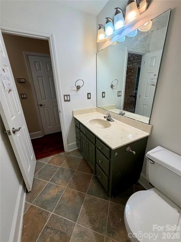 5424 Gristmill Lane, Charlotte, NC 28227