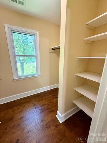 5424 Gristmill Lane, Charlotte, NC 28227
