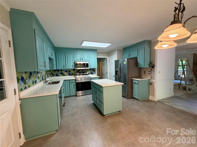 5424 Gristmill Lane, Charlotte, NC 28227