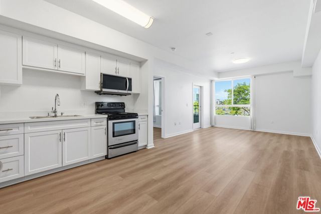 12655 Bluff Creek Drive 108, Los Angeles, CA 90094