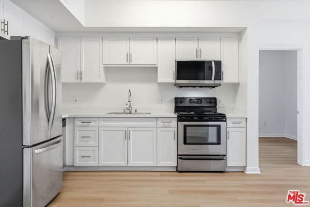 12655 Bluff Creek Drive 108, Los Angeles, CA 90094