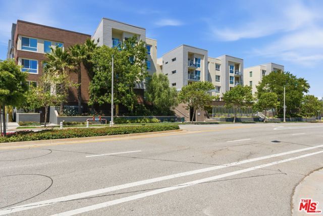 12655 Bluff Creek Drive 108, Los Angeles, CA 90094