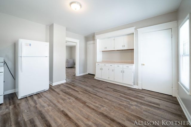 1750 Godfrey Avenue Sw, City Of Wyoming, MI 49509