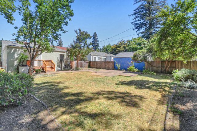 1864 46th St, Sacramento, CA 95819