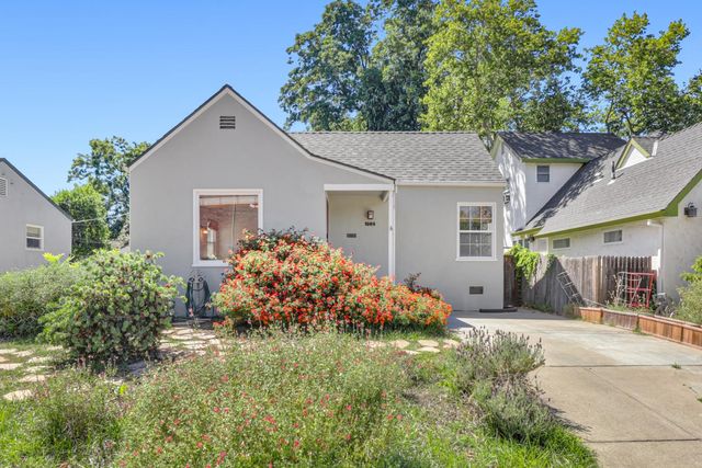1864 46th St, Sacramento, CA 95819