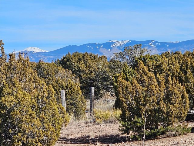 4707 W Alameda Street, Santa Fe, NM 87507