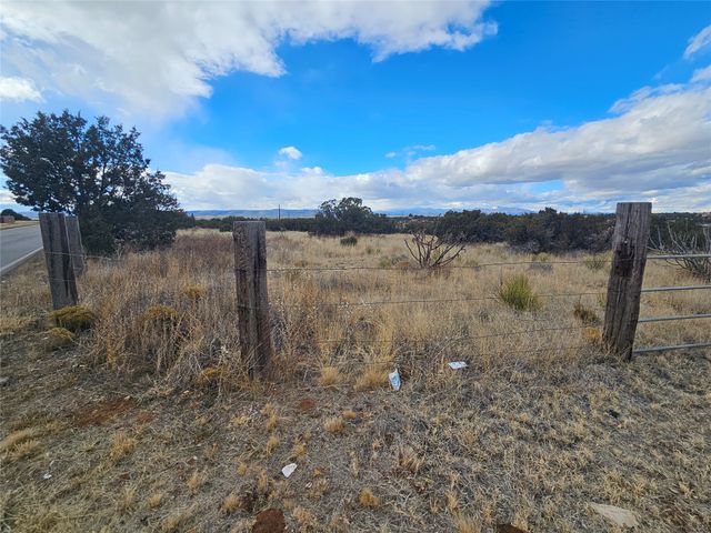 4707 W Alameda Street, Santa Fe, NM 87507