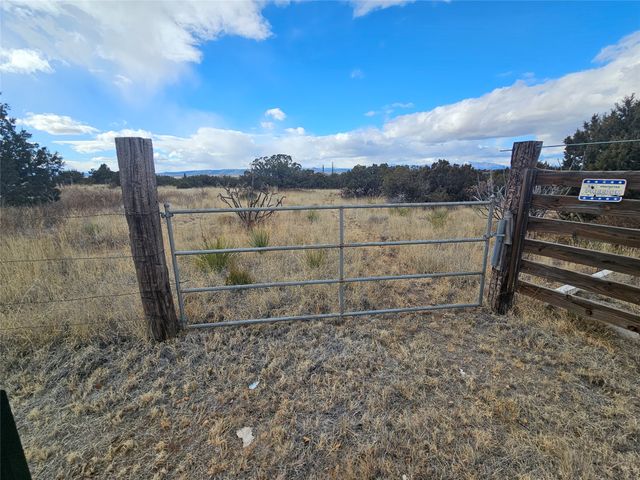 4707 W Alameda Street, Santa Fe, NM 87507