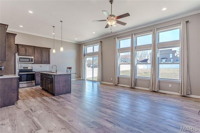 1042 Palisades Lane, Pacific, MO 63069