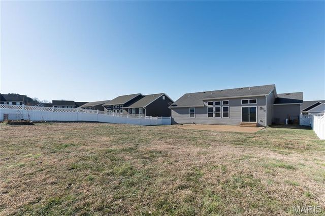 1042 Palisades Lane, Pacific, MO 63069