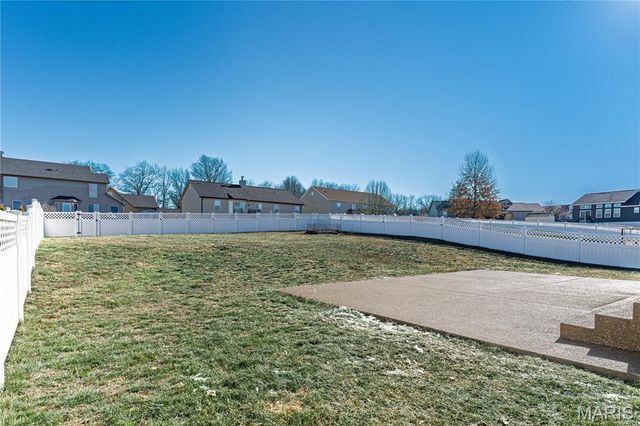 1042 Palisades Lane, Pacific, MO 63069