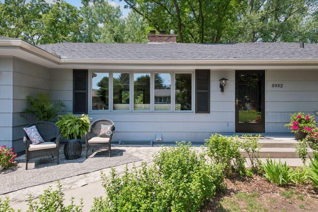 5932 Walnut Drive, Edina, MN 55436