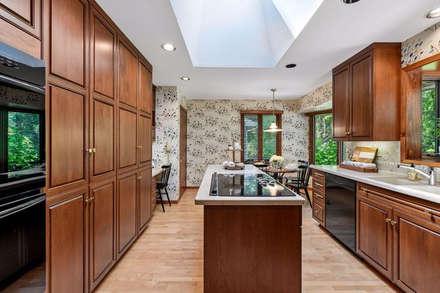 5932 Walnut Drive, Edina, MN 55436