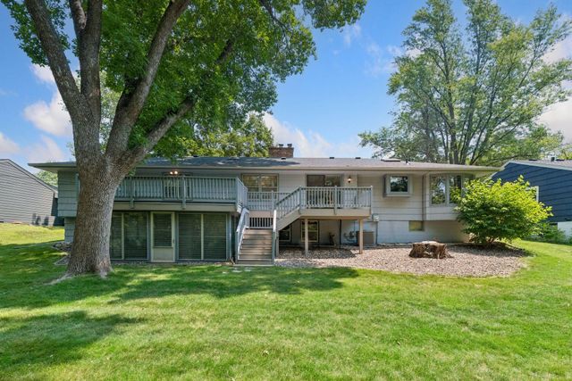 5932 Walnut Drive, Edina, MN 55436