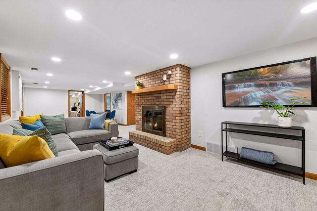 5932 Walnut Drive, Edina, MN 55436