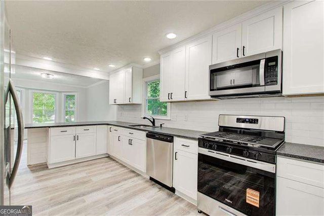 104 Southfork Drive, Woodstock, GA 30189