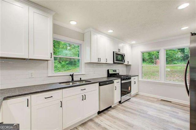 104 Southfork Drive, Woodstock, GA 30189
