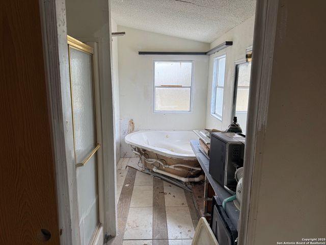 10080 Rebecca Creek, Spring Branch, TX 78070