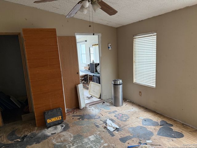 10080 Rebecca Creek, Spring Branch, TX 78070