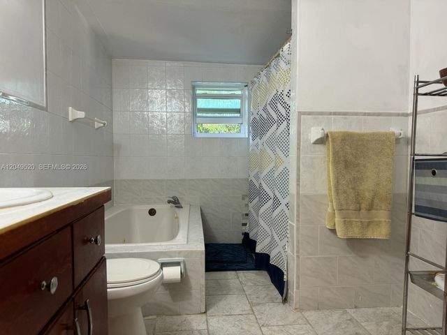 225 NE 175th Terrace A, North Miami Beach, FL 33162