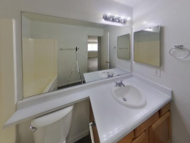 1602 S 65th Glen, Phoenix, AZ 85043