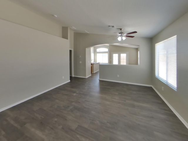 1602 S 65th Glen, Phoenix, AZ 85043