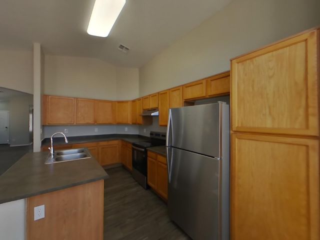 1602 S 65th Glen, Phoenix, AZ 85043