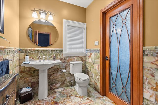 311 Great River Road, Great River, NY 11739