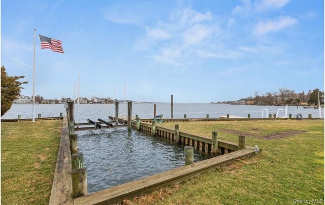 311 Great River Road, Great River, NY 11739