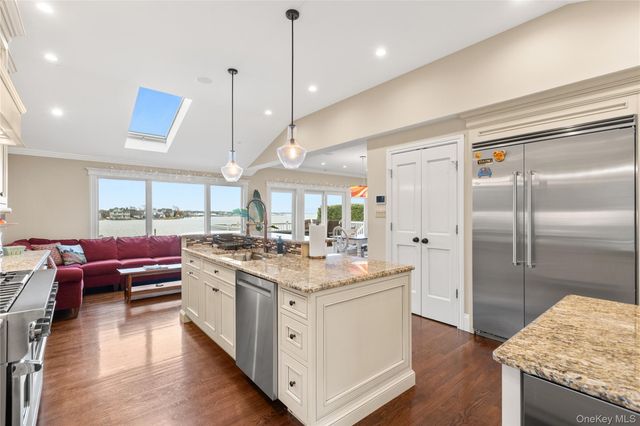 311 Great River Road, Great River, NY 11739