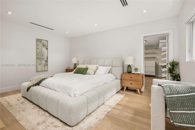 6011 Maynada St, Coral Gables, FL 33146